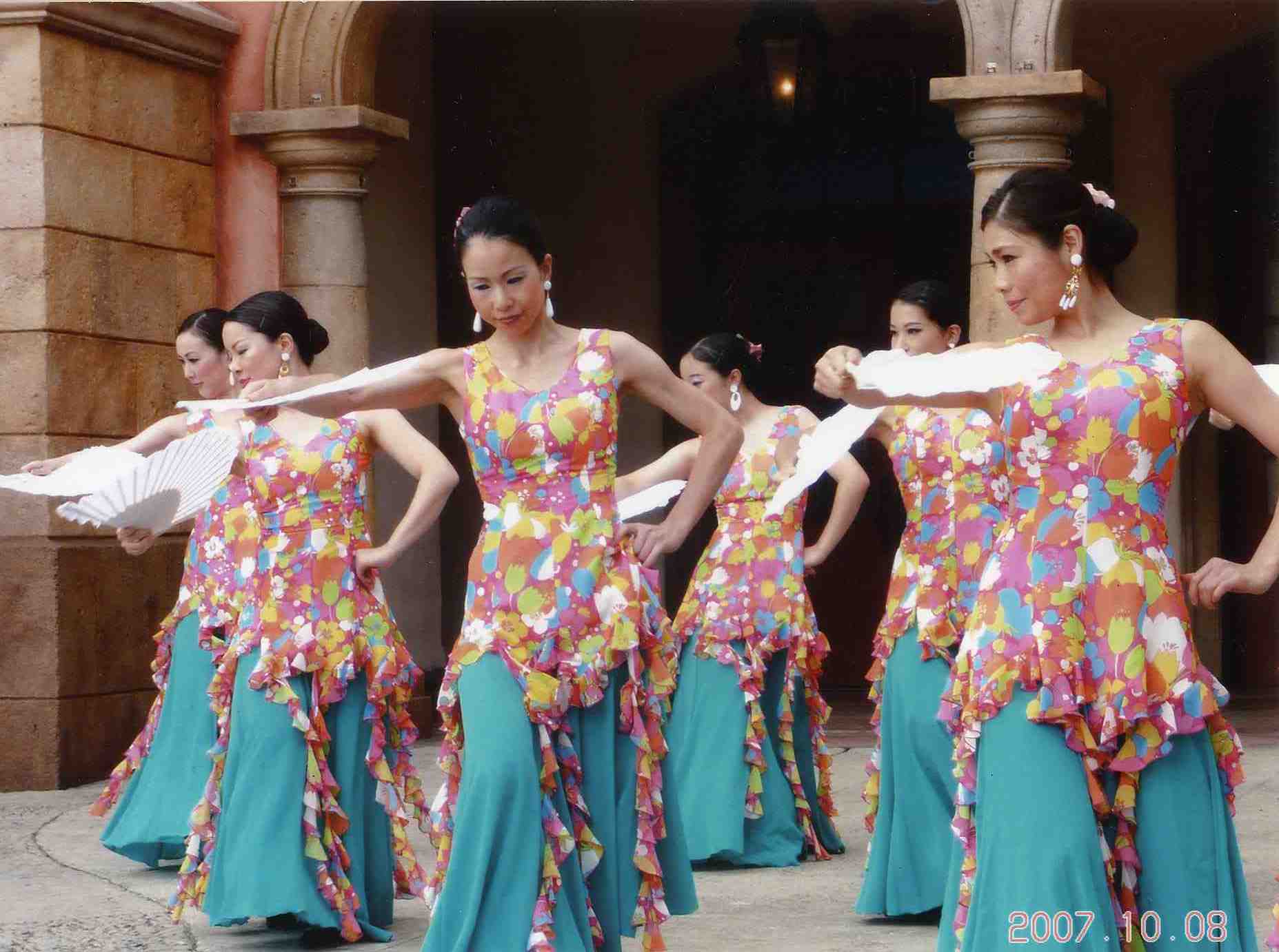写真：フラメンコ舞踊団①